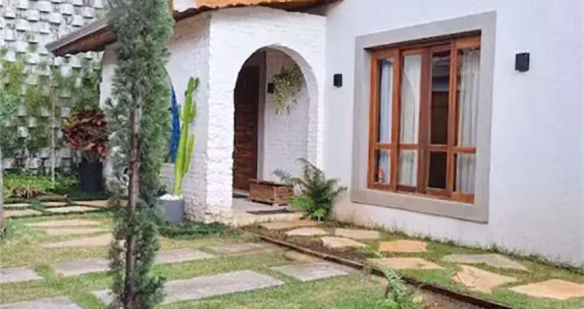 Casa com 3 quartos à venda na Avenida Iraí, Moema, São Paulo