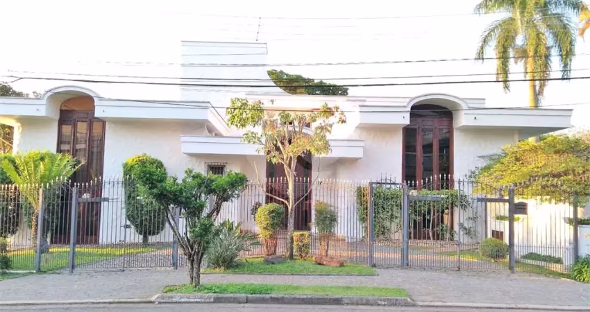 Casa com 4 quartos à venda na Rua Calíope, Jardim Guedala, São Paulo