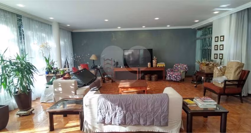 Casa com 4 quartos à venda ou para locação em Vila Mariana - SP