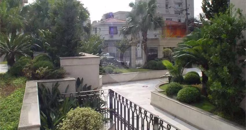 Apartamento com 4 quartos à venda ou para locação em moema - sp