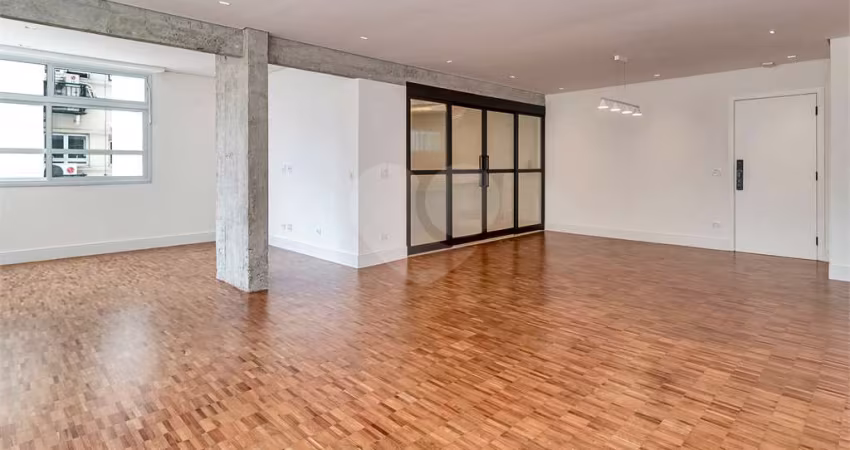 Apartamento com 3 quartos à venda em Cerqueira César - SP