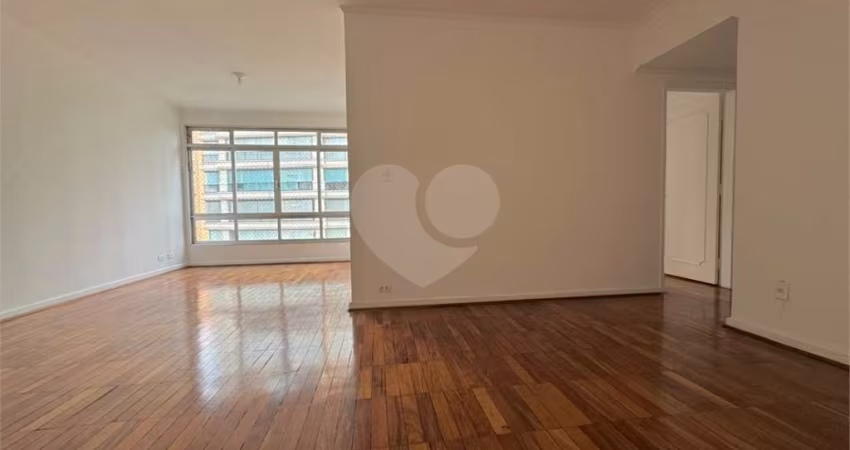 Apartamento com 3 quartos à venda em Vila Nova Conceição - SP