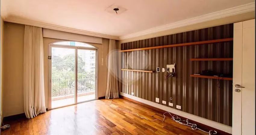 Apartamento com 4 quartos à venda em Vila Uberabinha - SP
