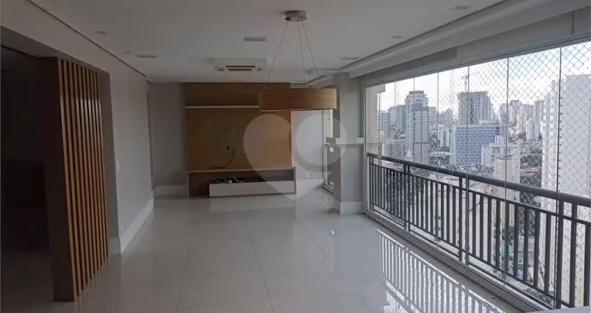 Apartamento com 3 quartos à venda na Rua Doutor Barros Cruz, Vila Mariana, São Paulo