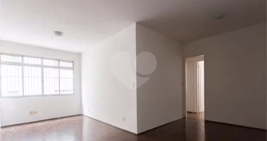 Apartamento com 3 quartos à venda em Bela Vista - SP