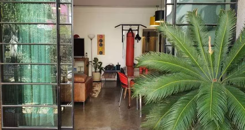 CASA ASSOBRADADA PARA VENDA TEM 220 METROS QUADRADOS COM 3 QUARTOS NA MOOCA- SÃO PAULO - SP.