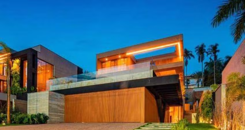Casa Mobiliada à venda no Residencial Tamboré 2