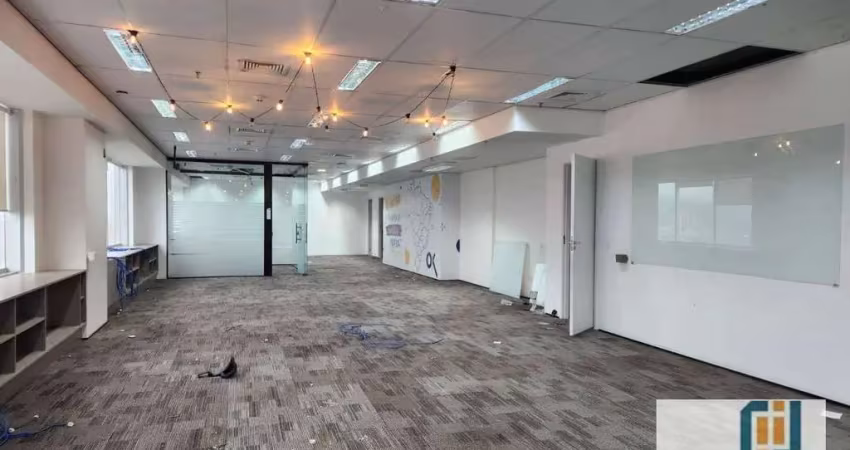 Sala comercial para alugar na Alameda Rio Negro, Alphaville, Barueri
