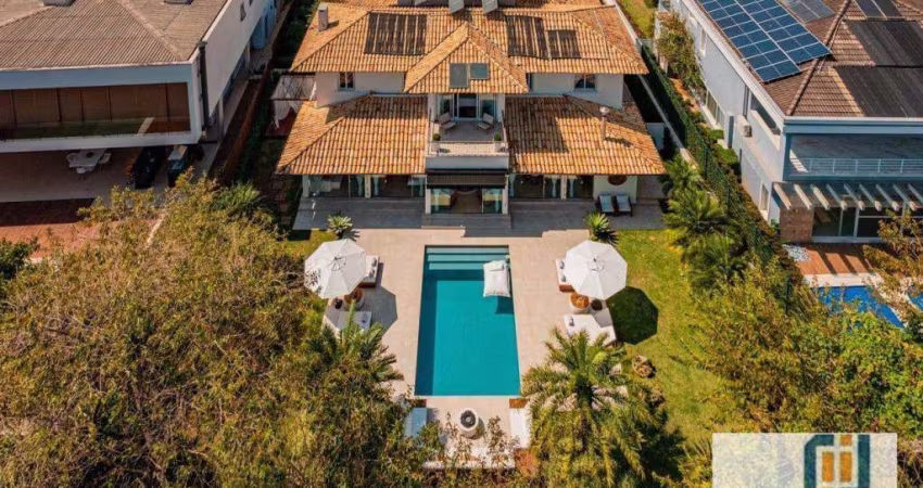 Casa estilo mediterrâneo totalmente reformada e estuda proposta mobiliada - Alphaville Conde