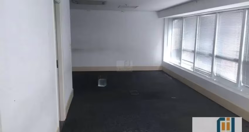 Sala comercial para alugar na Alameda Mamoré, Alphaville, Barueri