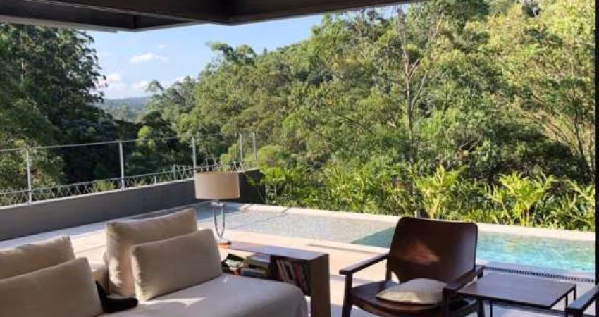 Casa belíssima à venda no Tamboré 11 - mobiliada ou sem mobília