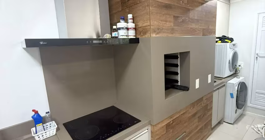 Vende se apartamentocom a maior area de lazer de balneario camboriu