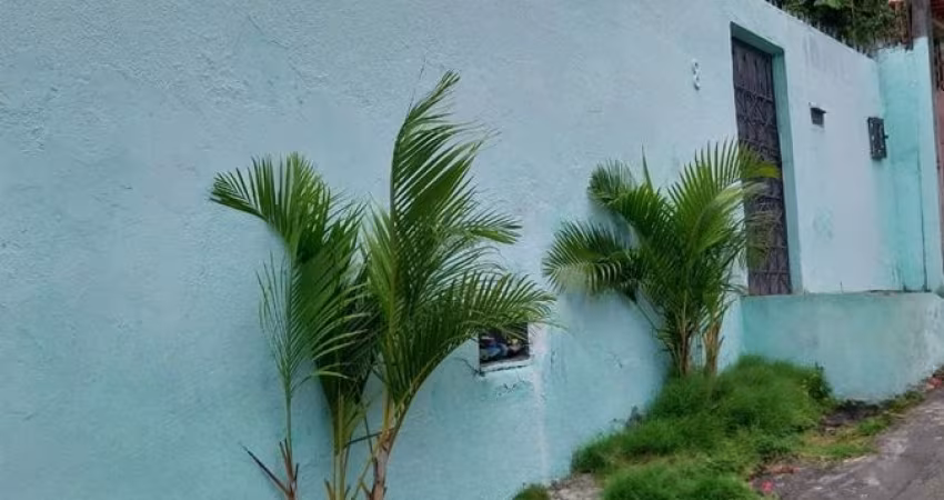 Casa á Venda em Salvador- BA, Mussurunga 1, 4 quartos