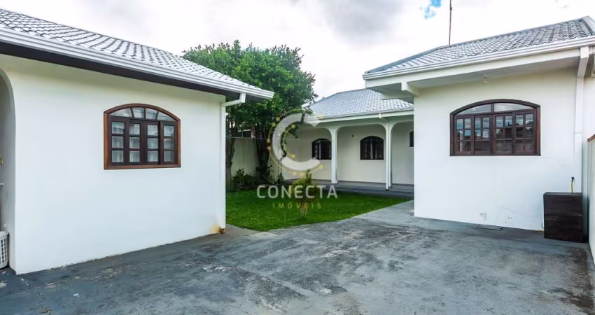 Excelente casa  com espaço terreno