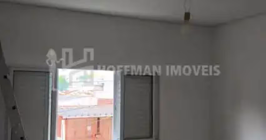 Sobrado à venda com churrasqueira, 03 dormitórios e 02 vagas de garagem no bairro santa maria