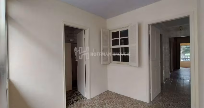 Casa para alugar com 02 dormitórios e 03 vagas no bairro santa maria