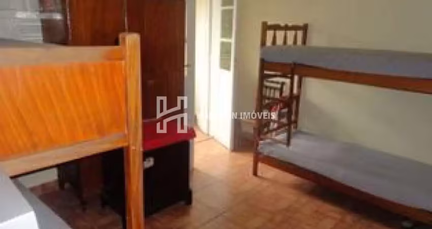 Sobrado com 2 quartos, 1 sala e 2 banheiros ? santa paula