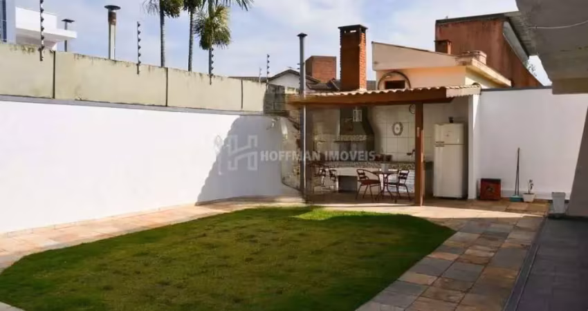 Sobrado com 5 dormitórios 2 suítes 6 vagas e área gourmet para locação no jardim são caetano
