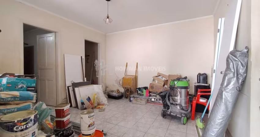 Casa terrea com 2 dormitórios 1 banheiro e 1 vaga a venda no Centro SCS