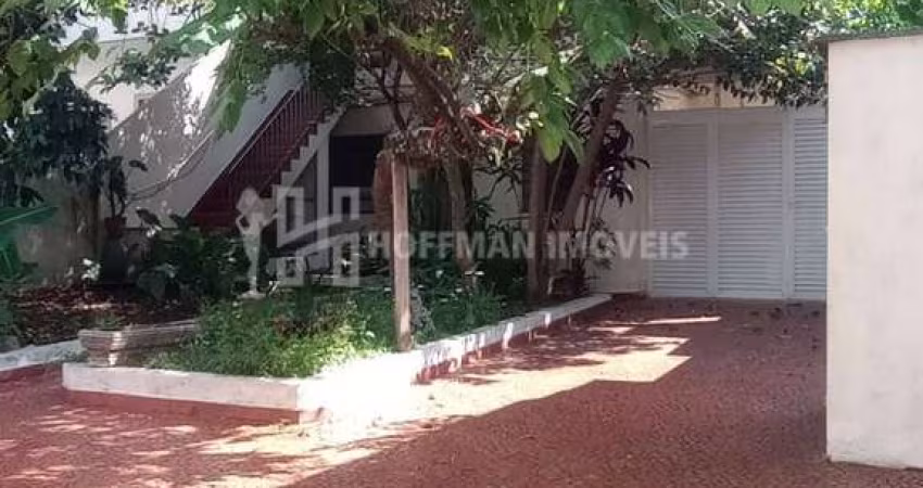 Casa no Bairro Santa Paula com Edícula e 4 Vagas de Garagem