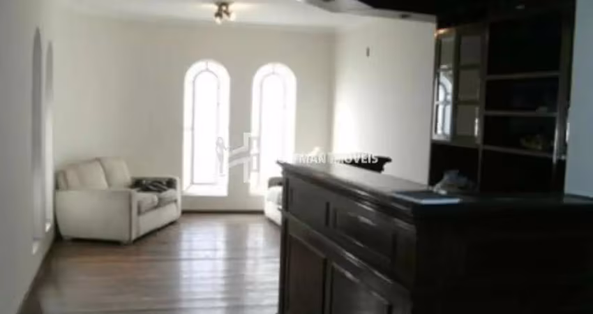 Casa para alugar com 495m² 3 quartos e 5 vagas de garagem no bairro Osvaldo Cruz.