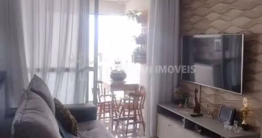 Apartamento com 62m² com sacada, bem próximo a scs!