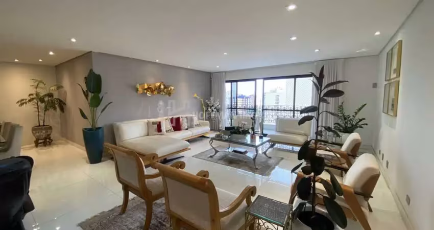 Apartamento alto padrão todo reformado com 4 suites 3 vagas e depósito