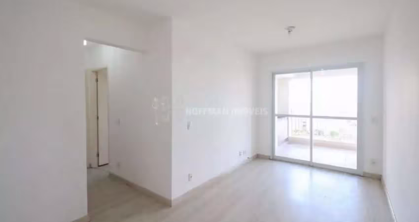 Apartamento com varanda à venda, 02 dormitórios e 01 vaga no centro de são caetano