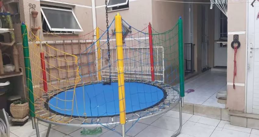 Casa assobradada com 02 dormitórios + edicula , 03 vagas à venda no ceramica - são catano do sul