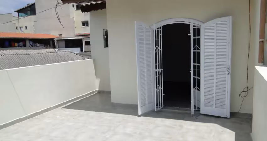 Sobrado à Venda com 5 Quartos e 4 WC's na Vila Pires, Santo André, SP