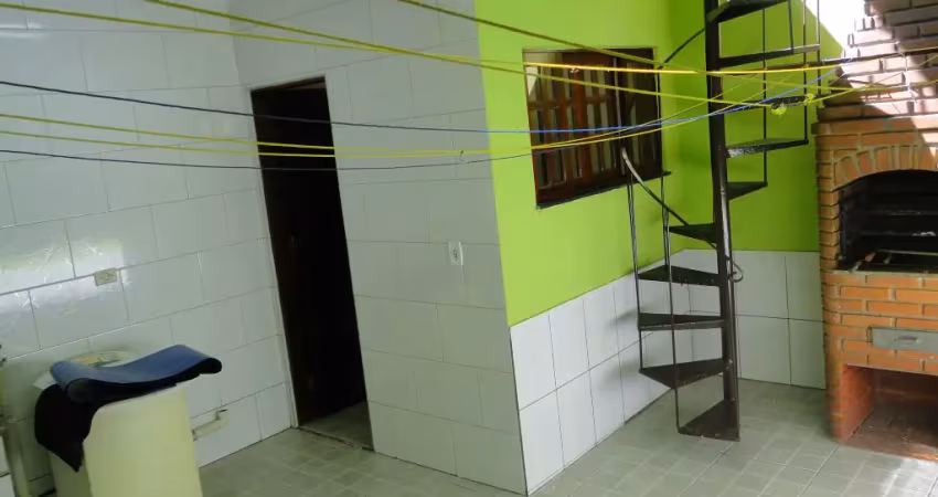 Sobrado à Venda com 3 Quartos e 2 WC's no Parque Marajoara, Santo André, SP