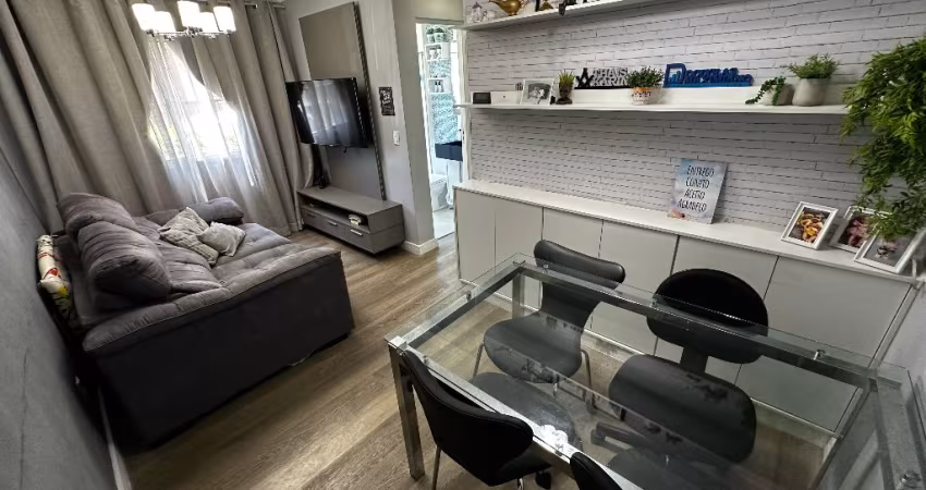 Apartamento com 2 dormitórios e 1 vaga no Cidade São Jorge em Santo André, SP