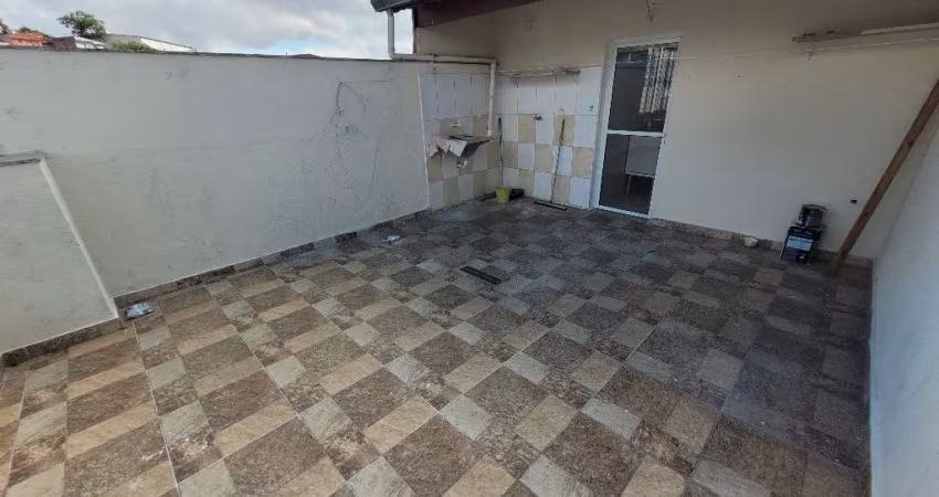 Apartamento Cobertura à Venda com 2 Quartos na Cidade São Jorge