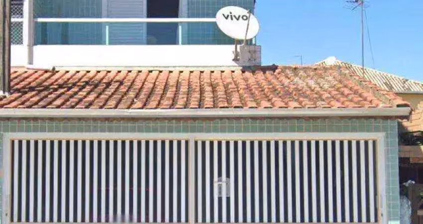 Sobrado para Venda em Praia Grande, Sítio do Campo, 2 dormitórios, 2 suítes, 1 banheiro, 2 vagas