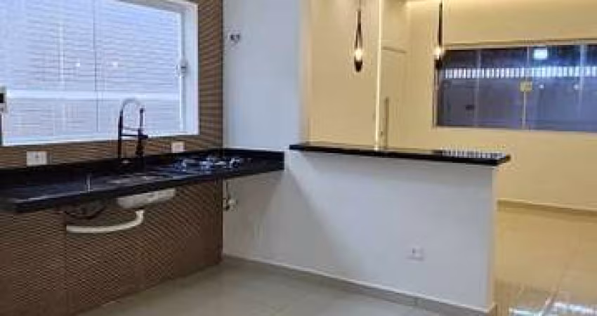 Casa para Venda em Praia Grande, Caiçara, 3 dormitórios, 2 suítes, 3 banheiros, 2 vagas