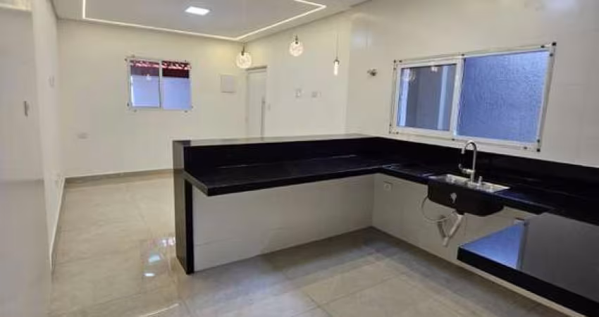 Casa para Venda em Praia Grande, Mirim, 2 dormitórios, 2 suítes, 3 banheiros, 2 vagas