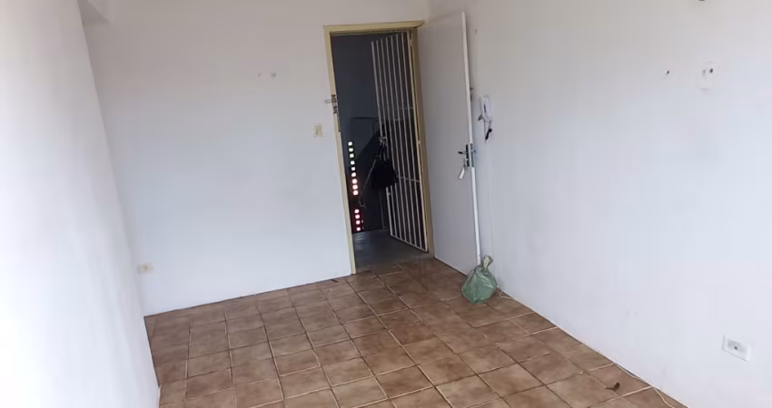 Alugo Apto em Barra de Jangada,  2 quartos, R$ 850,00 ( terceiro andar de escada) 81.99990-8717