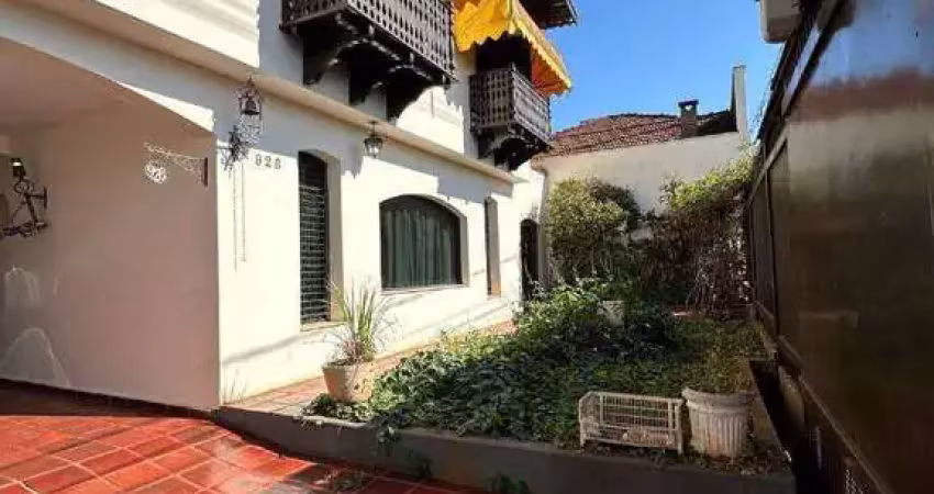 Casa com 6 quartos à venda na Rua 16, Centro, Barretos