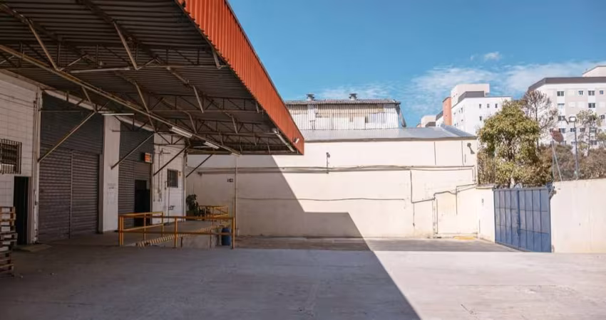 Galpao Com Area de Terreno de 4.600m² e Area Construida de 4.536m² No Bairro Vila Leopoldina