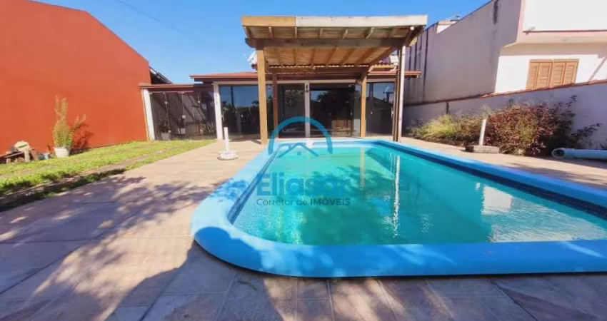 Casa 02 Dormitórios c/Piscina