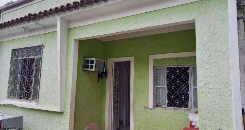 Casa com 2 dormitórios à venda, 57 m² por R$ 110.000,00 - Irajá - Rio de Janeiro/RJ