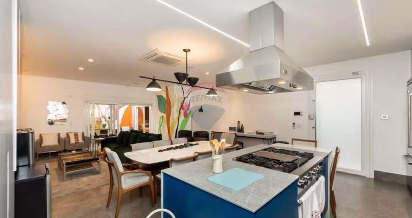 Sobrado para venda com 4 quartos, sendo 2 suítes, 256m²