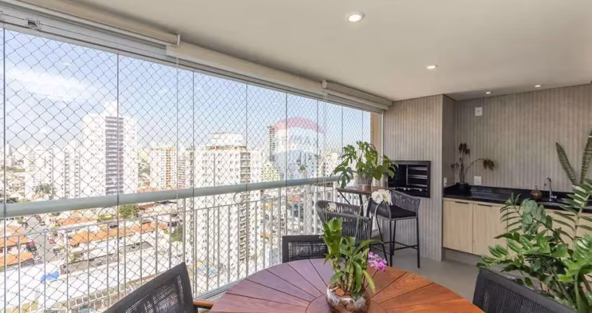 Apartamento reformado, andar alto com varanda gourmet na vila gumercindo!