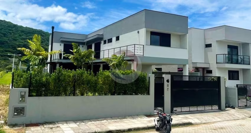 Casa com 5 quartos para alugar na Dr. Antônio Luiz Moura Gonzaga, 3156, Rio Tavares, Florianópolis