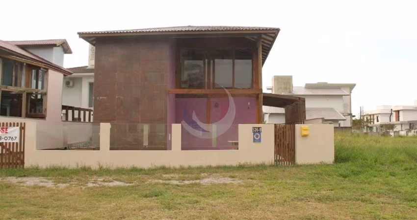 Casa com 3 quartos para alugar na Rua Jabuticabeira do Sul, 526, Ribeirão da Ilha, Florianópolis