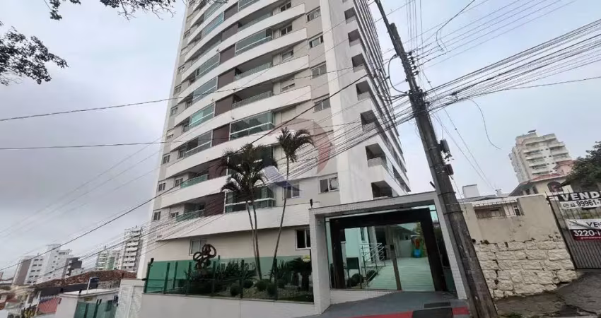 Apartamento com 3 quartos para alugar na Rua Manoel Loureiro, 257, Barreiros, São José