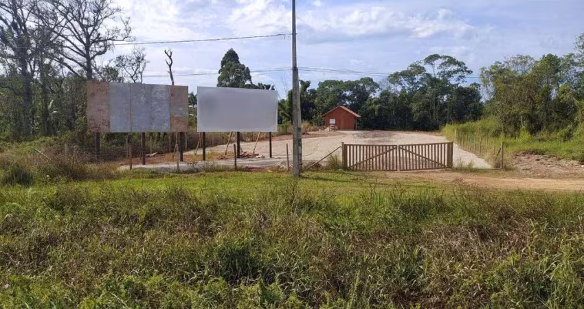 O terreno na br 101 tem 25 metros de frente x 91 metros de fundo, totalizando 2.275 m2