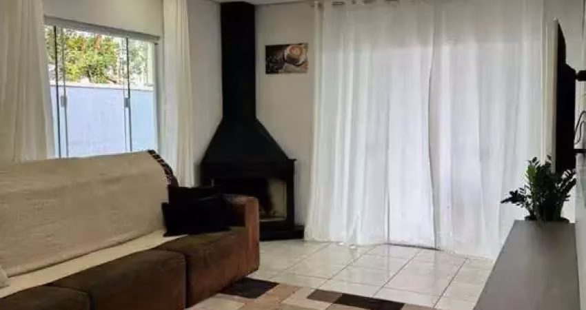 Casa com 2 quartos à venda no Centro, Penha 