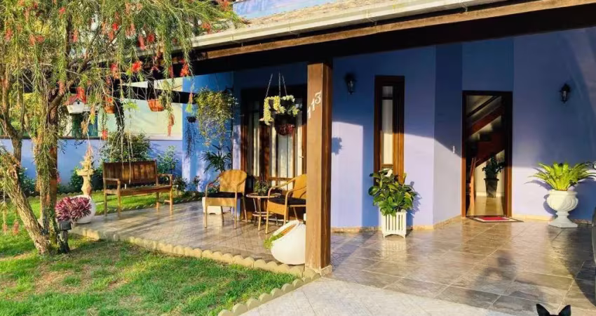 Casa espaçosa com amplas áreas e conforto garantido