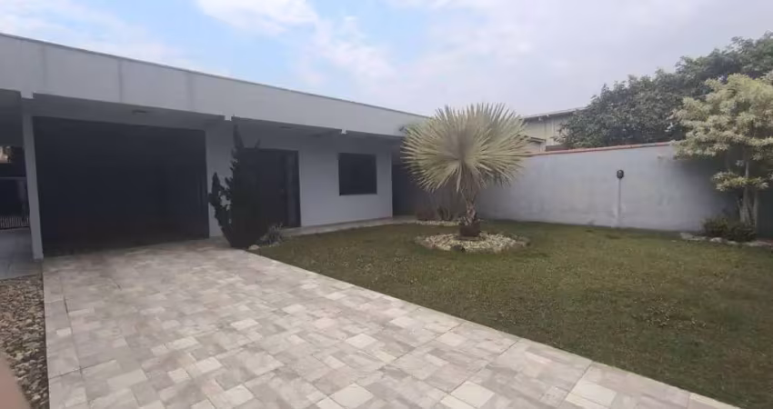 Casa à venda em piçarras – conforto, espaço e localização privilegiada!
